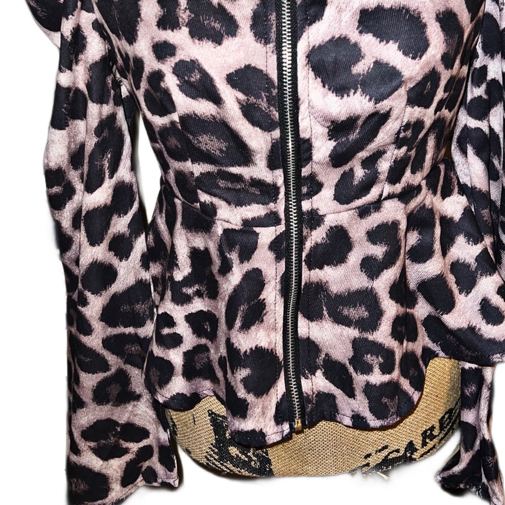 Leopard Puff Sleeve Jacket - Picture 6 of 15